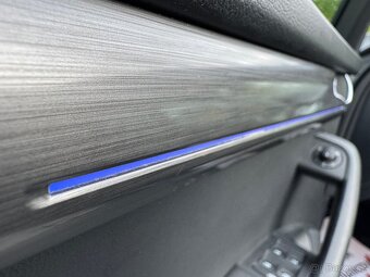 Škoda Octavia 2.0 TDI 110 Kw FULL-LED/DAB/Servisni historie - 10