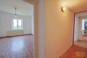 Prodej prostorného bytu 3+1 (93 m²) s vlastní zahrádkou - 10