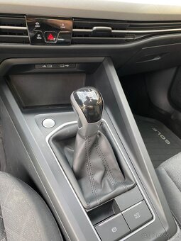 Volkswagen Golf 8 Variant 1.5 TGI - 10