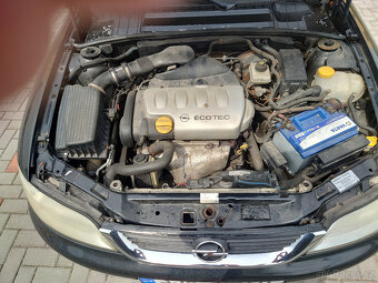 Opel Vectra B 1,8 16v - 10