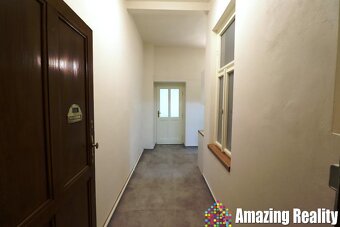 Pronájem bytu 2+kk, 50 m2, v ul. Žitomírská na Praze 10 - Vr - 10