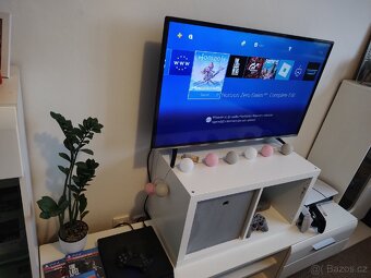 Playstation 4 Slim - 10