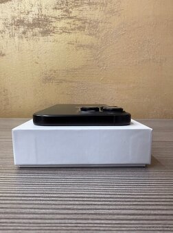 Apple iPhone 16 Pro Max 256GB černá, 100% baterie - 10