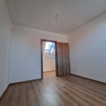 Prodej bytu 4+1 Praha, ulice Pplk. Nováčka, 135 m2 - 10