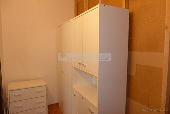 Prodej prostorného bytu 3+1 se šatnou v žádané lokalitě v Pl - 10