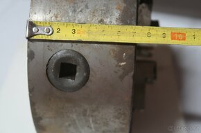 Sklíčidlo 190 mm 3-čelisťové nepoužité - 10