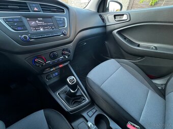 Hyundai i20 2019 1,2 i - koupeno nové v CR, servisní knížka - 10