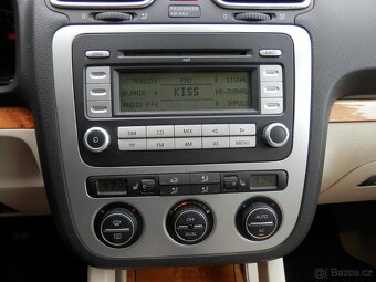 VW Eos 2.0i + LPG, Kuže, Panorama, Dualklima - 10