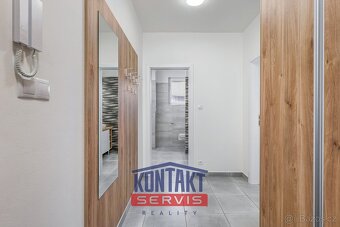 Prodej luxusního apartmánu 3+KK se saunou, terasou a zahrado - 10