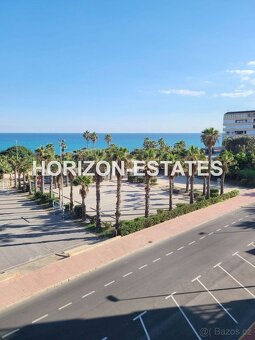 Zrekonstruovaný apartmán 3+kk s výhledem na moře Španělsko - 10