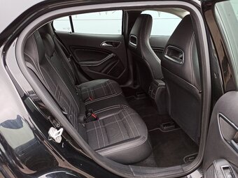 MERCEDES-BENZ GLA 220D 130kW 4MATIC ČR - 10