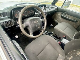 Hyundai Galloper - 10