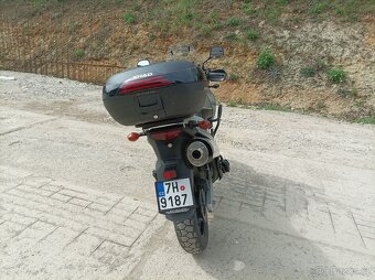 Suzuki DL 650 V-Strom - 10