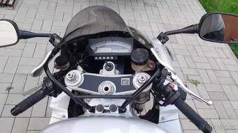 Honda VTR 1000 SP1 - 10