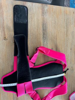 Dětský páteřák/ chránič páteře - 10