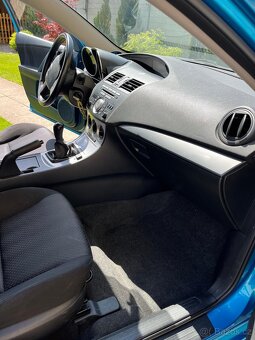 Mazda 3 - 10
