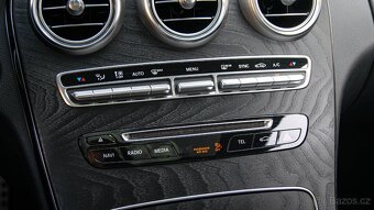 Mercedes-Benz Třídy C, C300 Kupé 2,0/180kW - 10