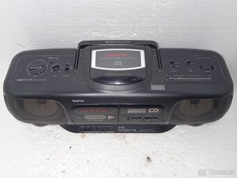 SANYO MCD-Z10F - Retro CD kazetový radiomagnetofon - 10