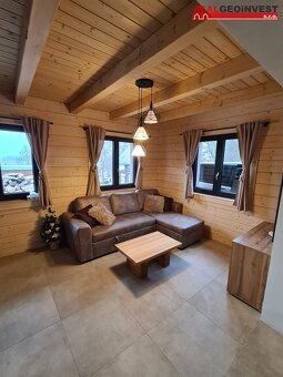 Dvě horské chaty navzájem propojené , 240m2, pozemek 834m2 - 10