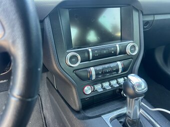 Ford Mustang 2.3 EcoBoost - 10