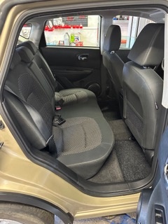 Osobní automobil Nissan Qashqai 2.0 4WD - 10