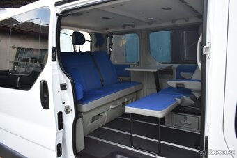 HEZKÝ OPEL VIVARO 2.5 CDTI -- WESTFALIA -- WEBASTO -- SPANÍ - 10
