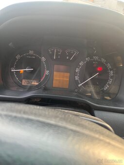 Škoda octavia 1.9tdi 96kw style - 10