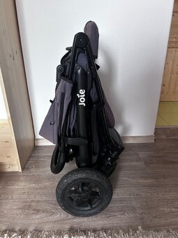 Joie kárka - 10