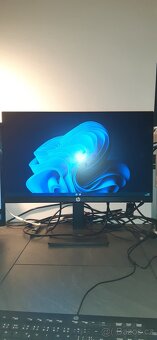 HP 24" Monitor P24h G4 23.8-inch - 10