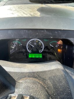 John Deere 5100M - 10