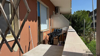 Prodej bytu 2+kk 45 m² ,via Secchia, Montesilvano, Itálie - 10