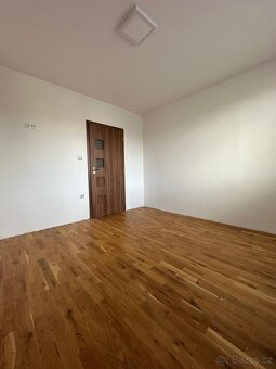 Pronájem bytu 3+1 73 m², Strakonice - 10