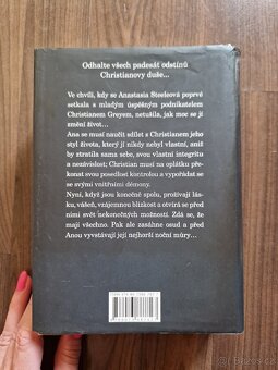 E.L.James - Padesát odstínů (celá série) - 10