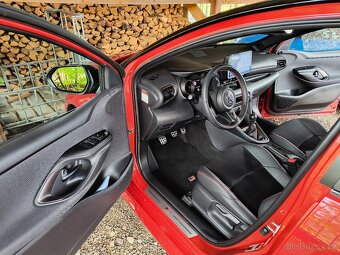Yaris výbava GR Sport 6MT 5.2023 15tis nájezd - 10
