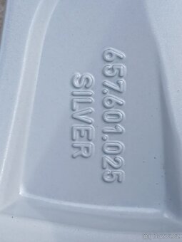 Nové zimní orig alu Škoda Scala 205/55/16 - 10