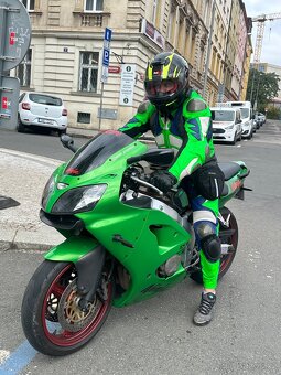 Kawasaki ninja ZX6R - 10