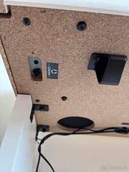 Piano, klavírní stolička, studiová sluchátka - 10