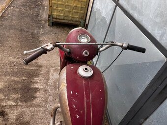Jawa 250 typ 353 - kývačka - 10