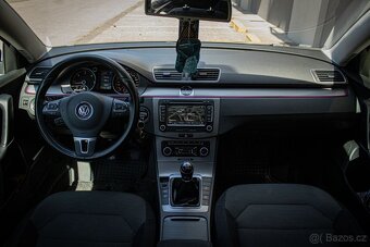 Volkswagen Passat Variant 1.6 TDI BMT Trendline - 10