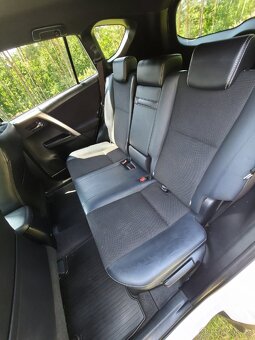 Toyota Rav4 Hybrid-Benzín 2.5 - 10