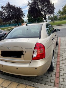 HUNDAI ACCENT Rv-2010 1.4 benzín 71 kw - 10