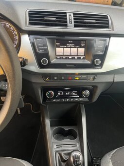 Škoda fabia - 10