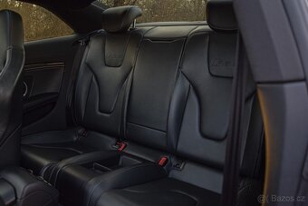 Audi RS5 V8 quattro - 10