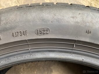 Pneu 245/45 R18 - 10