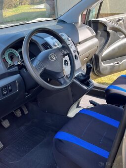 Toyota Corolla Verso, 1.6 VVT-i - 10