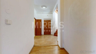 Praha 3 - Žižkov, pronájem mezonetového bytu 5+1 214 m2, okr - 10