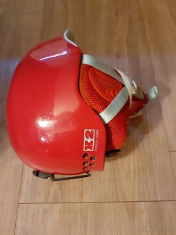 Prodám juniorskou/dámskou lyžařskou helmu K2 51-55cm - 10
