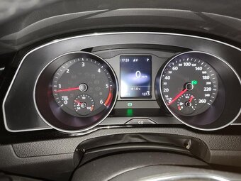 W PASSAT B8 combi 2,0 tdi 110kw R-Line r.v. 2019 - 10
