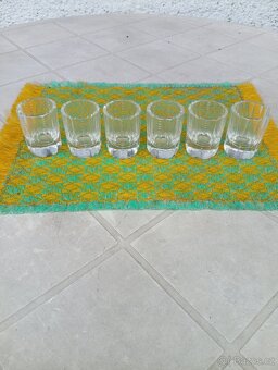 Prodám skleněné broušené vázy,mísy.,skleničky. - 10