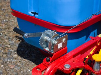 Postřikovač B 800/15 – polní postřikovač - 10